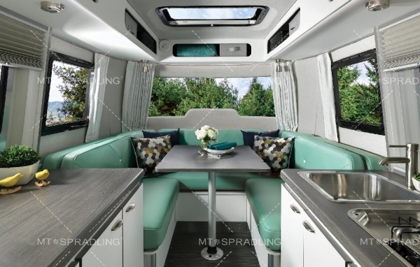 The New Nest by Airstream｜清風房車