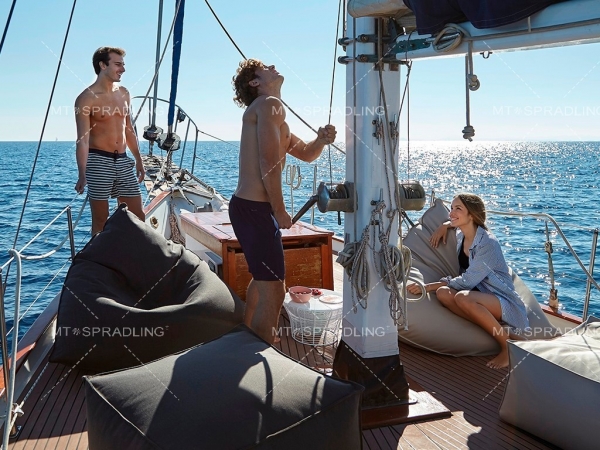 SAIL OUTDOOR BY GANDIABLASCO