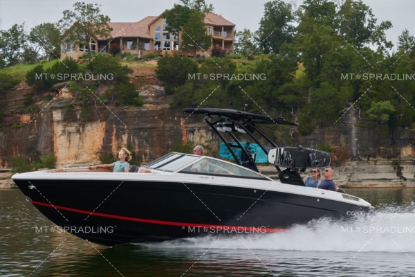 R8 Cobalt Boats